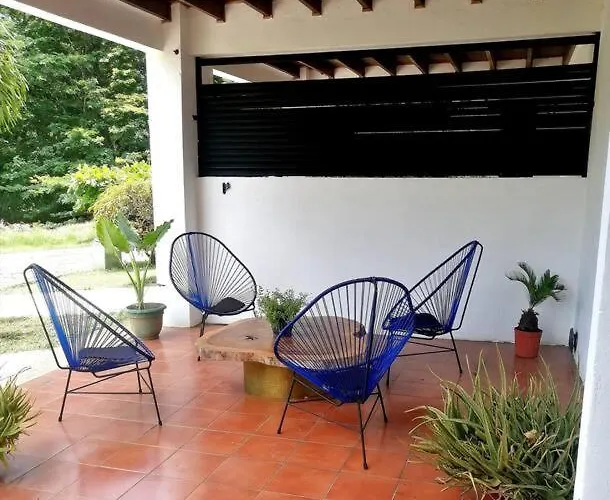 2 Bedroom Townhouse With Pool In Hermosa Villa *