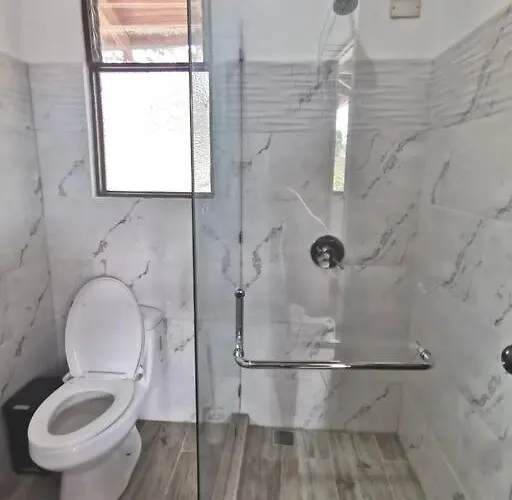 Villa 2 Bedroom Townhouse With Pool In Hermosa *