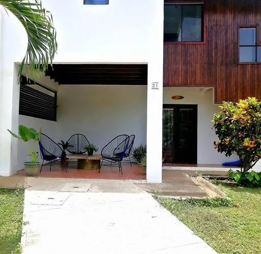 2 Bedroom Townhouse With Pool In Hermosa Villa Playa Hermosa (Guanacaste)